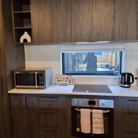 Addington Townhouse With Carpark 8Mins Walk To Hagley Park South Villa Christchurch Bagian luar foto